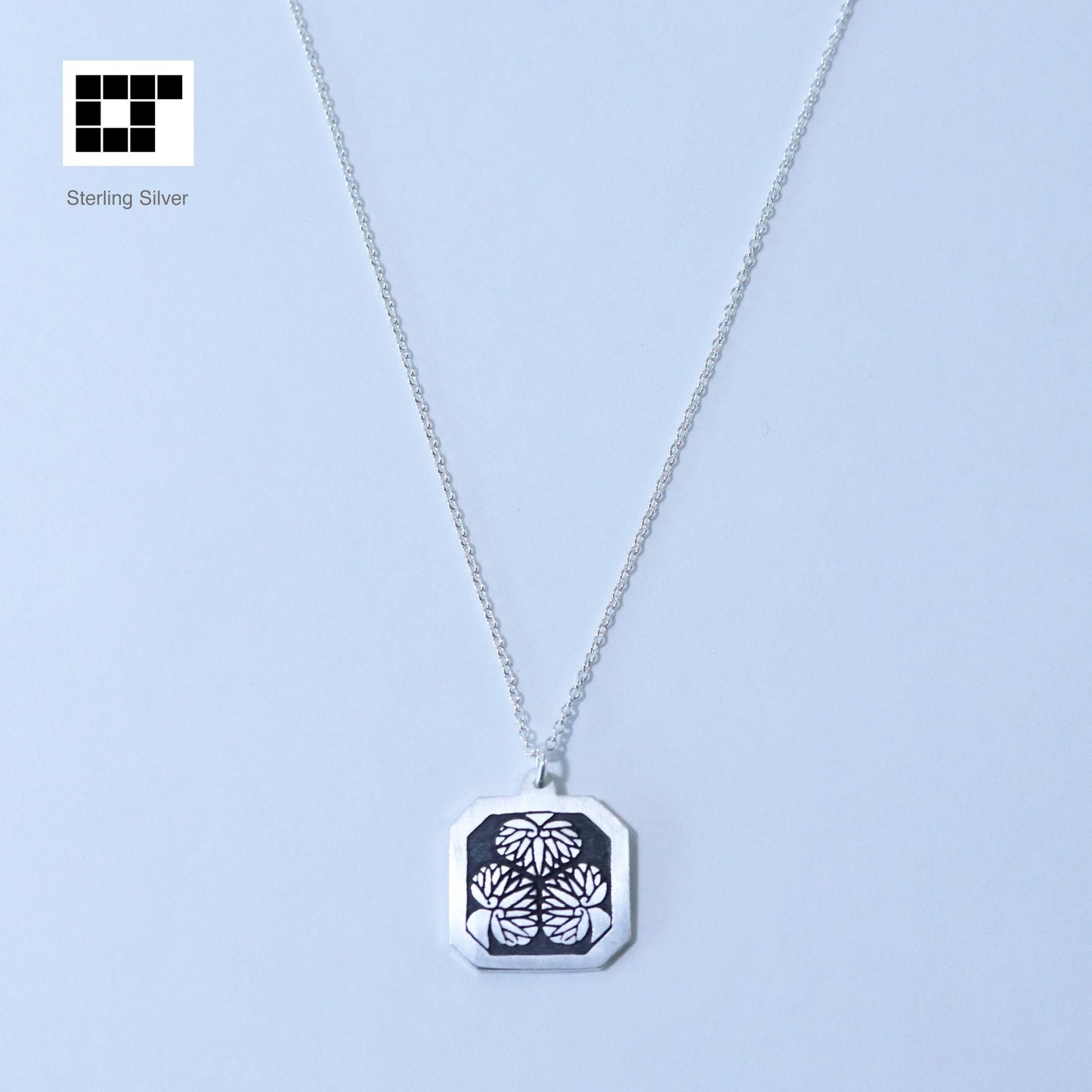 Pendant - Three Mallows in an octagon - 平隅切りミツ葵