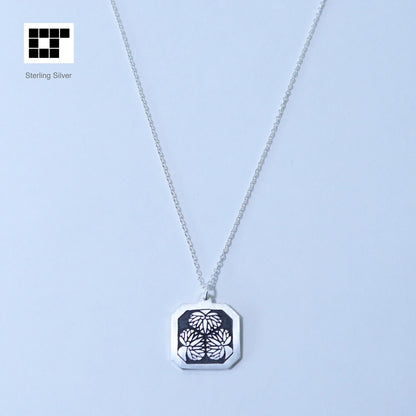 Pendant - Three Mallows in an octagon - 平隅切りミツ葵