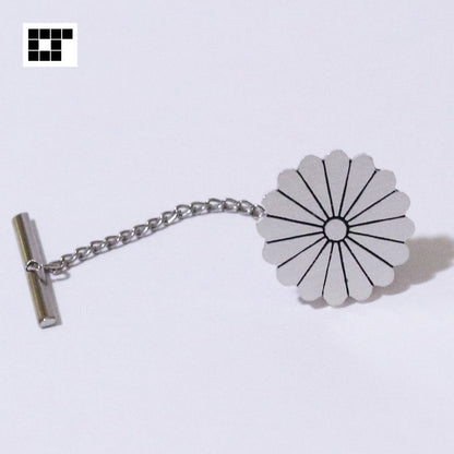Chrysanthemum - Japanese clan crest - Silver tie tack / Lapel pin - Kamon