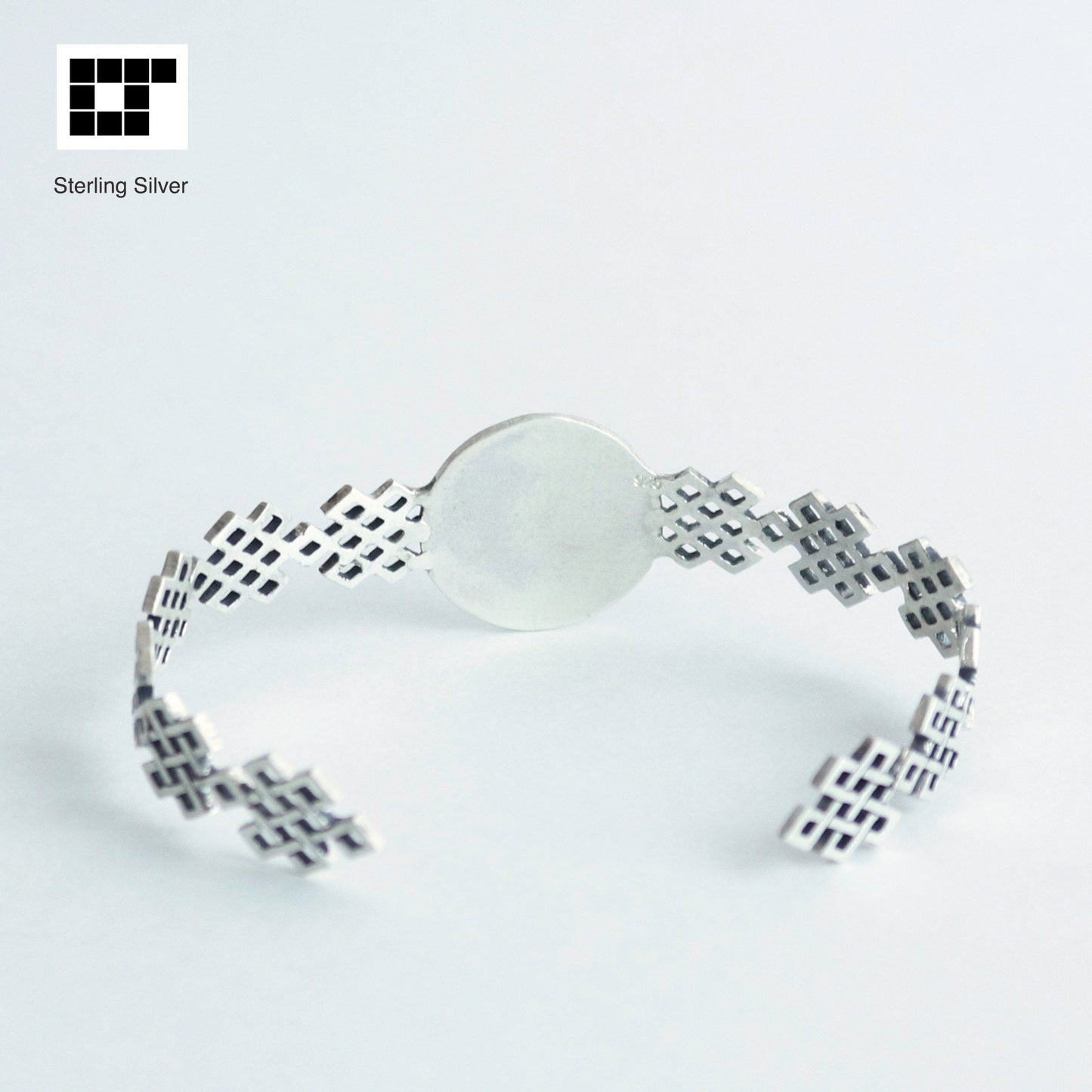 Bangle cuff bracelet / Ivy in a circle  / Kamon / Japanese clan crest / Sterling Silver