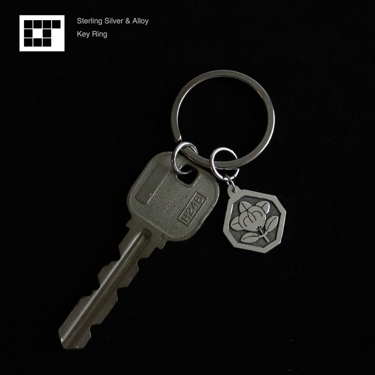 Tachibana in an octagon - Silver Japanese Clan Crest Keyholder