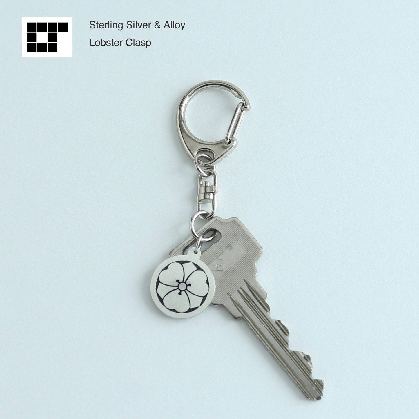 Key chain - Kenkatabami  in a circle - 丸に剣片喰