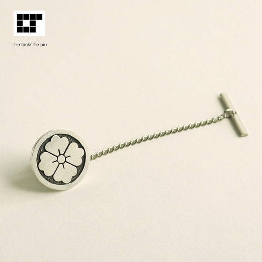 Hanabishi in a circle - Silver Tie Tack / Lapel Pin - Japanese Kamon