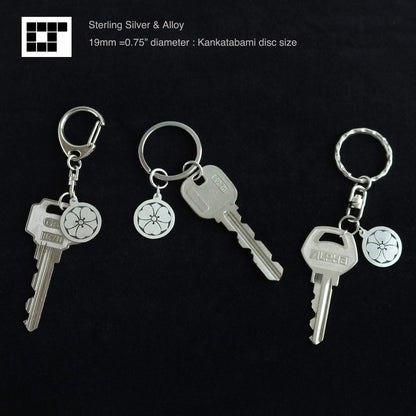 Key chain - Kenkatabami  in a circle - 丸に剣片喰