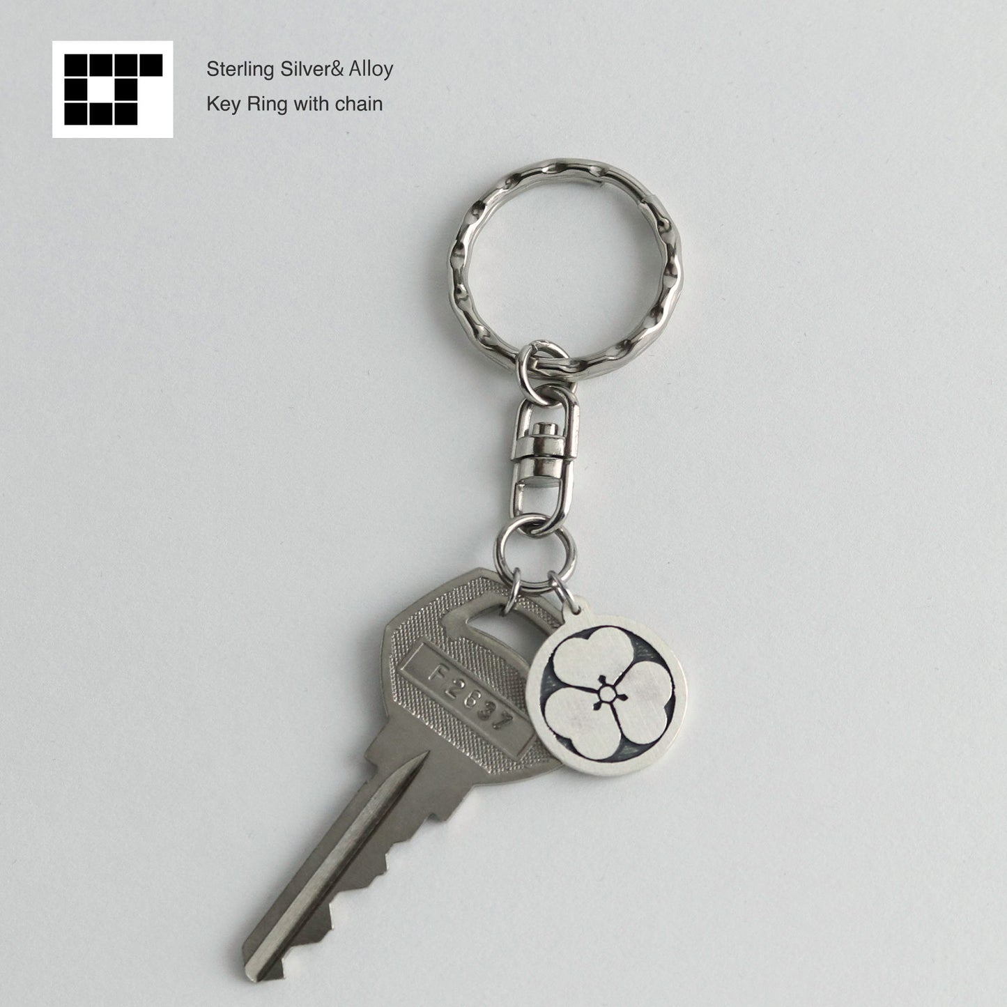 Wood Sorrel in a circle Kamon - Silver Japanese Clan Crest Key holder