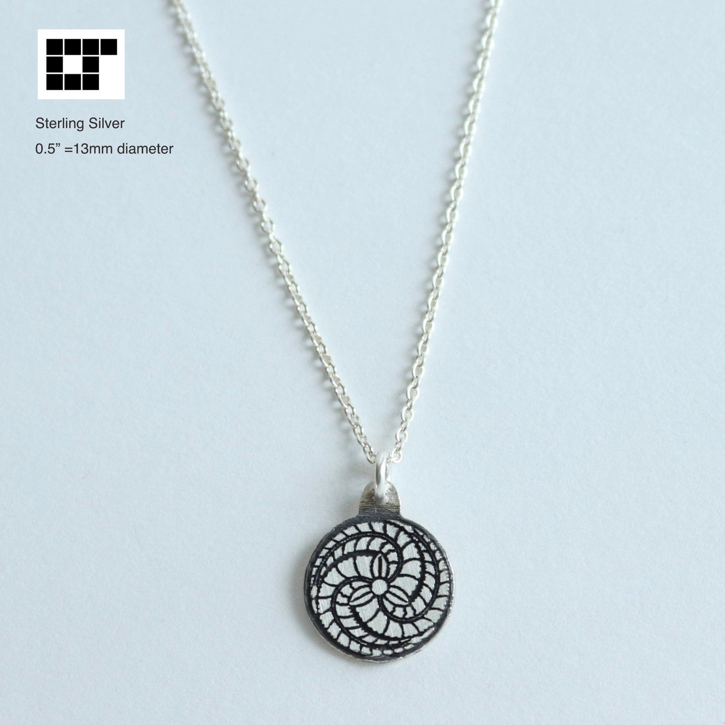 1/2"=13mm Pendant - Three Swirled Wisteria - 藤巴