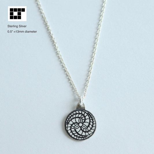 1/2"=13mm Pendant - Three Swirled Wisteria - 藤巴