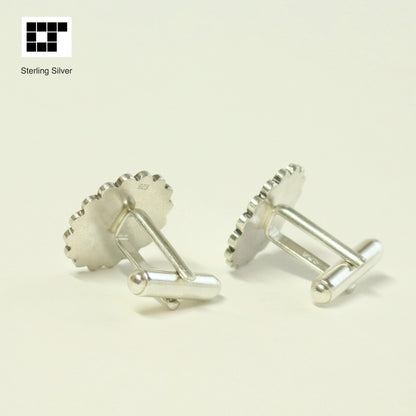 Tie tack - Chrysanthemum Kamon -　十六葉菊