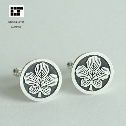 Tie tack - Maruni Tachi Kajinoha - 丸に立ち梶の葉