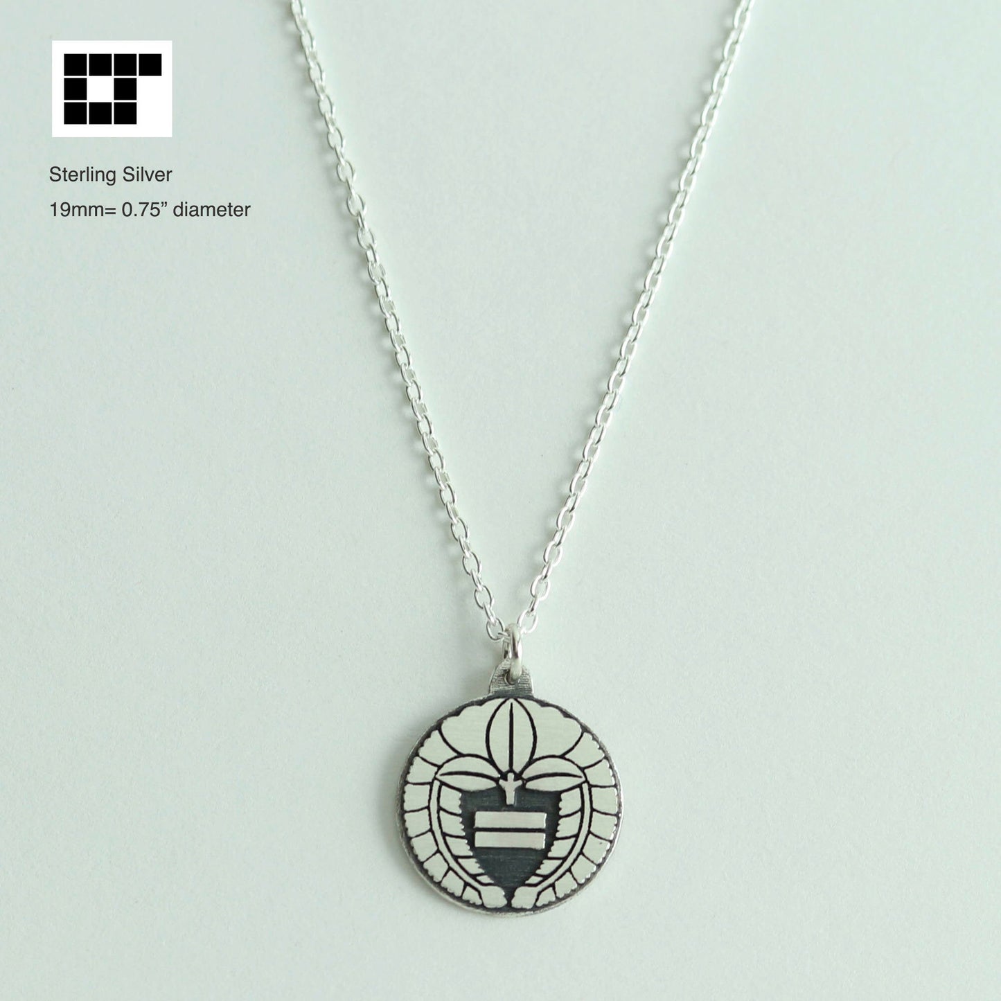 Pendant - Two lines in weeping wisteria in a circle - 下り藤に二引き- Sagari-Fujini Ni-hiki