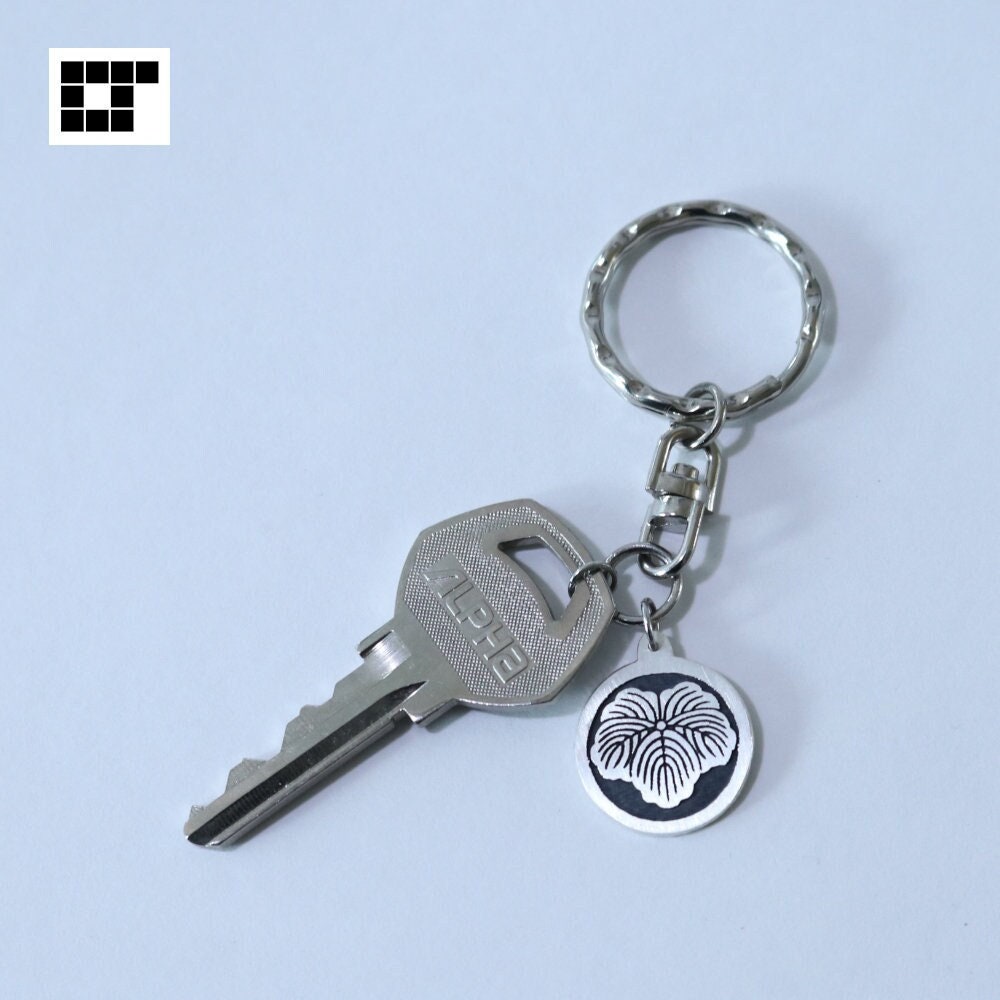 Silver Kamon - Ivy in a circle - Key Holder