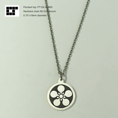 Pendant - Kaga Umebahchi in a circle - Kamon Necklace - 丸に加賀梅林