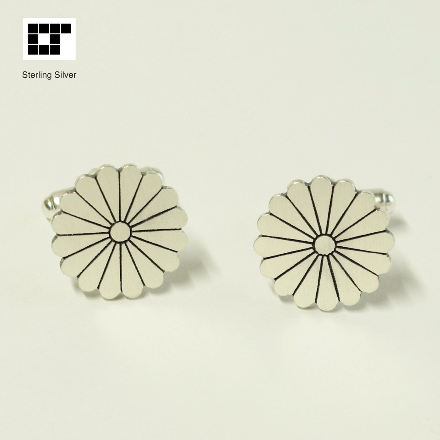 Tie tack - Chrysanthemum Kamon -　十六葉菊