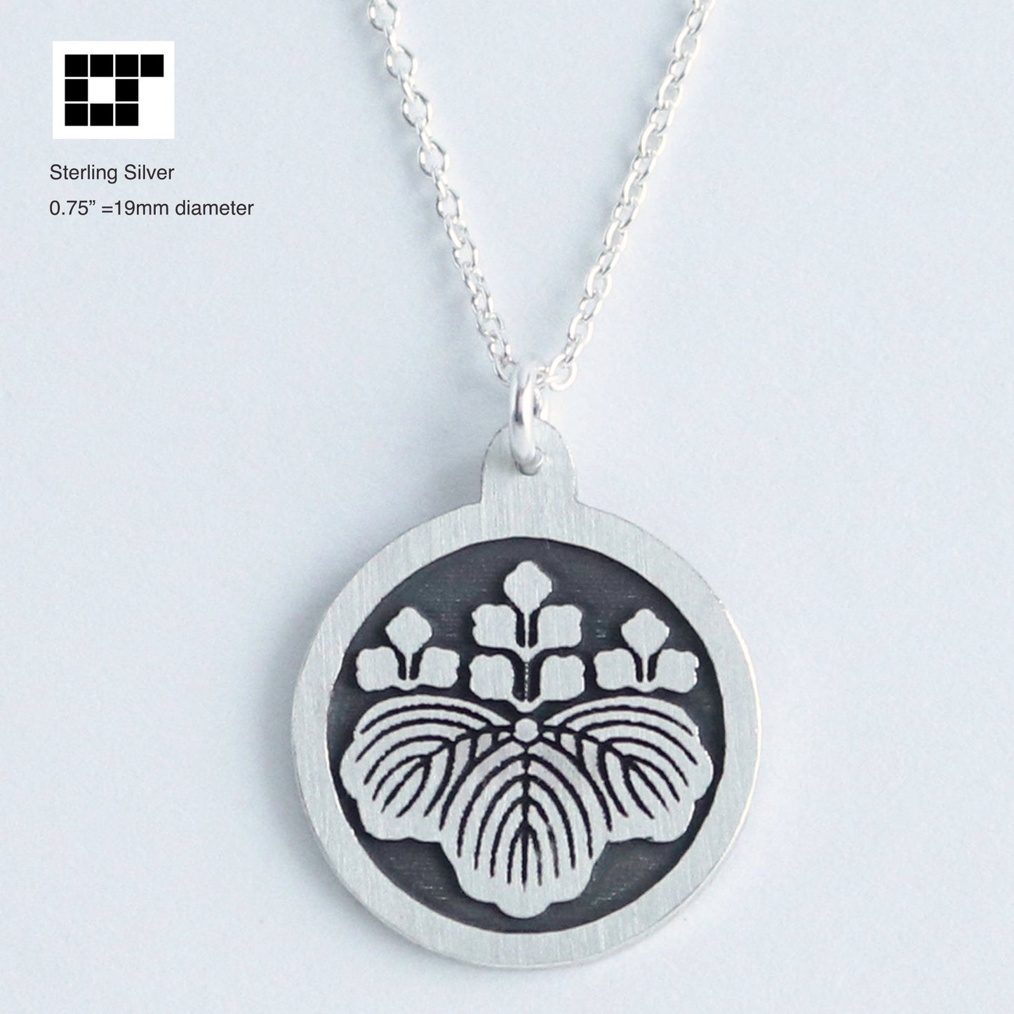 Pendant - Five Three Paulownia in a circle - Maruni Gosan Kiri