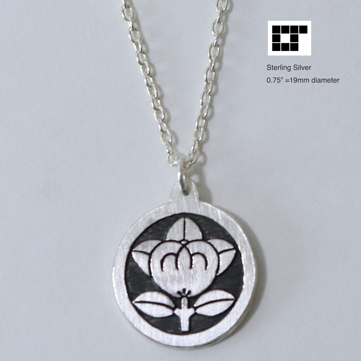 Pendant - Tachibana in a circle - 丸に橘