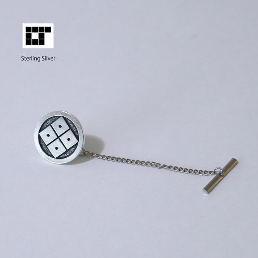 Tie tack - Four eyes in a circle - 丸に隅立て四つ目