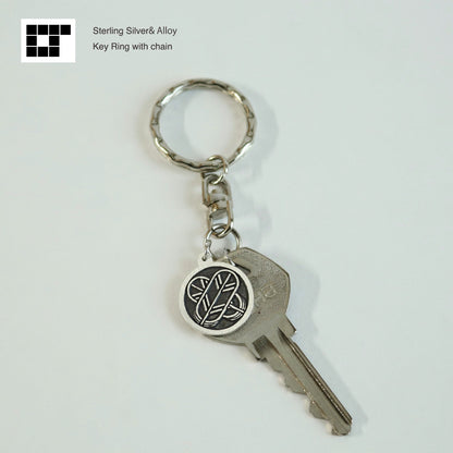 Key chain - Outlined Crossing Hawk Feathers in a circle -  Maruni Chu-kage Chigai Takanoha - 丸に陰違い鷹の羽
