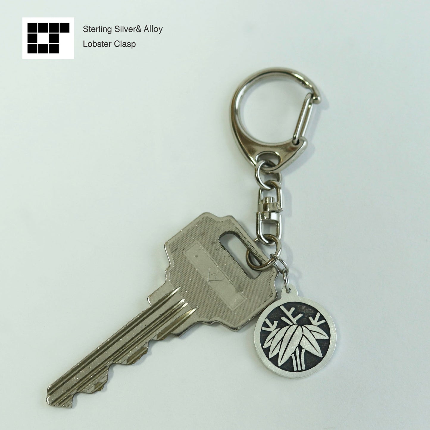 Key chain - Root bamboo in a circle -  Maruni Nezasa - 丸に根笹