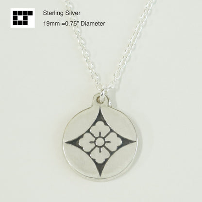 Japanese Kamon Pendant- SHIPPO Ni Hanabishi