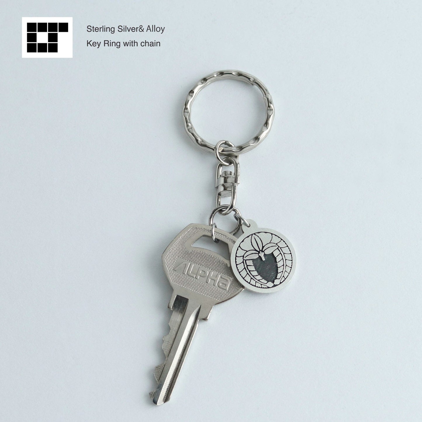 Key chain - Weeping Wisteria in a circle - 丸に下がり藤 - Maruni sagari fuji