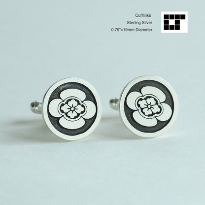 Tie tack - Japanese Quince in a circle - 丸に木瓜