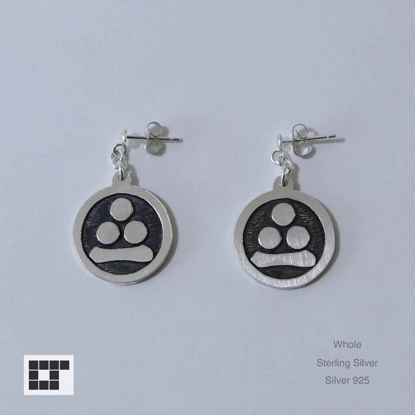 Kamon Earrings - Watanabe star in a circle - Maru ni Watanabehoshi -丸に渡辺星